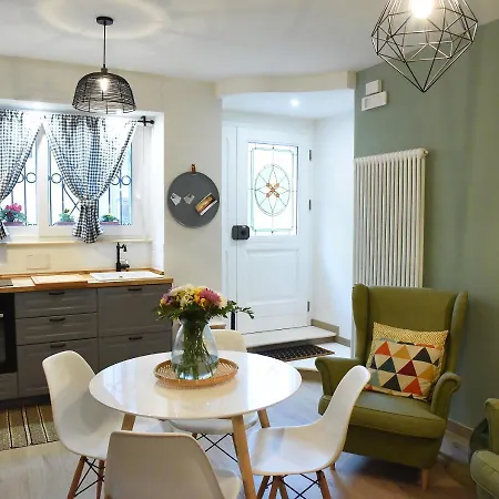 A Casa Di Costanza Apartment *
